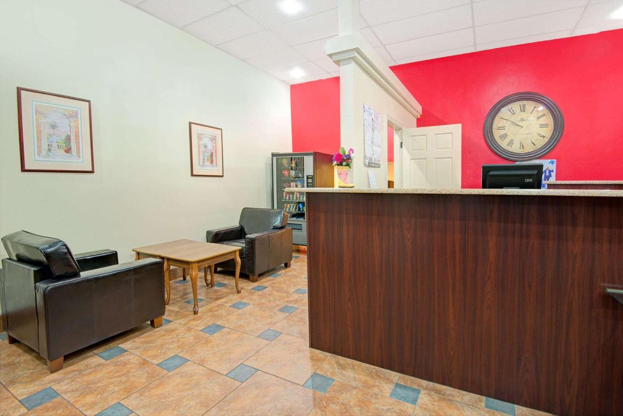 | Super 8 by Wyndham Las Cruces/La Posada Lane