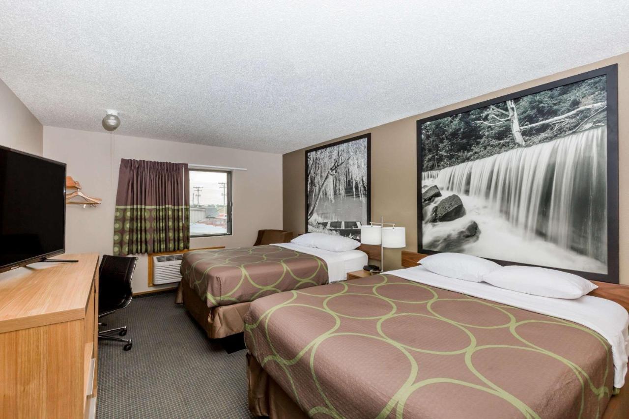  | Super 8 by Wyndham Hays KS
