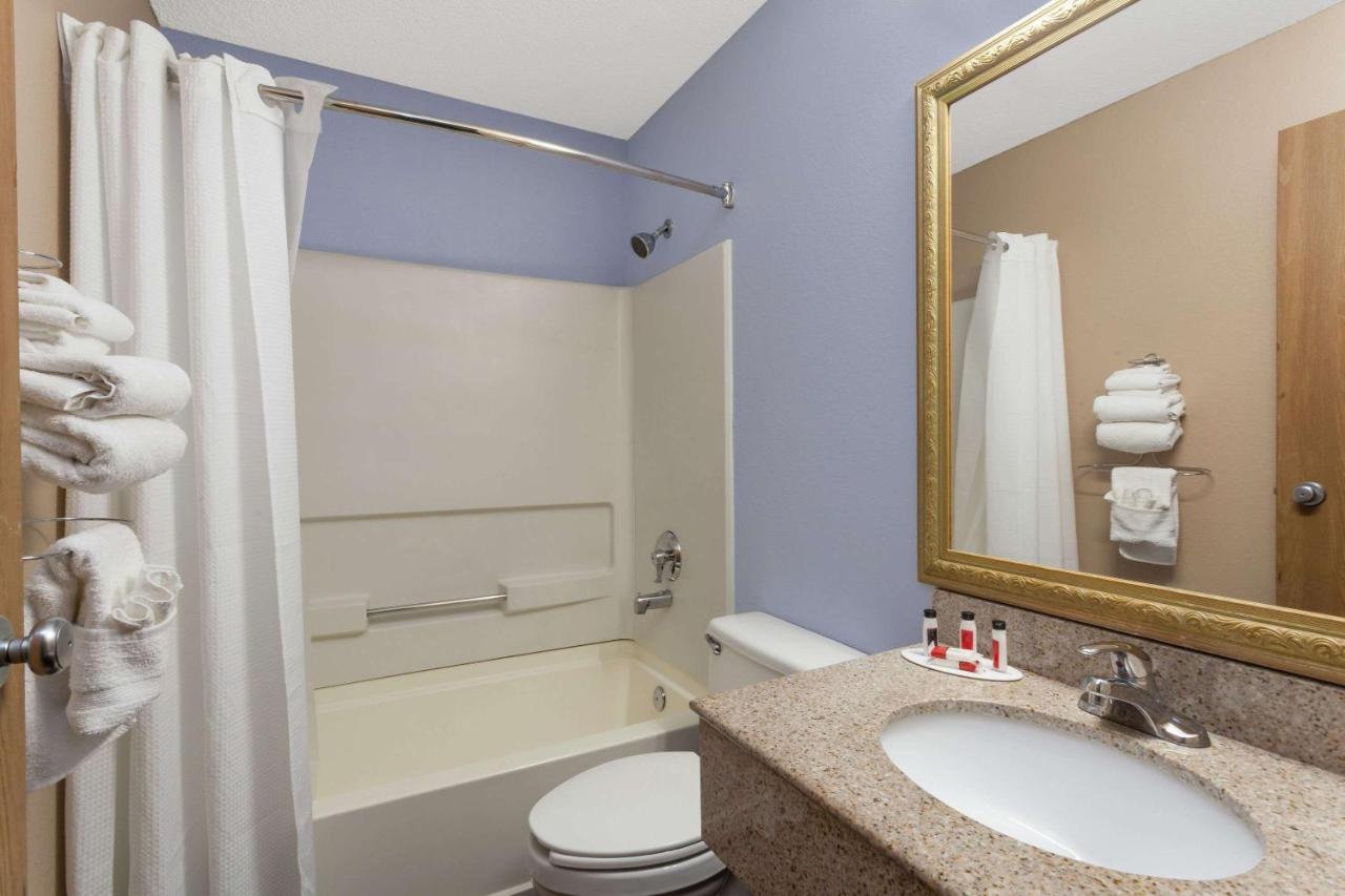 | Super 8 by Wyndham Havre De Grace Aberdeen Area