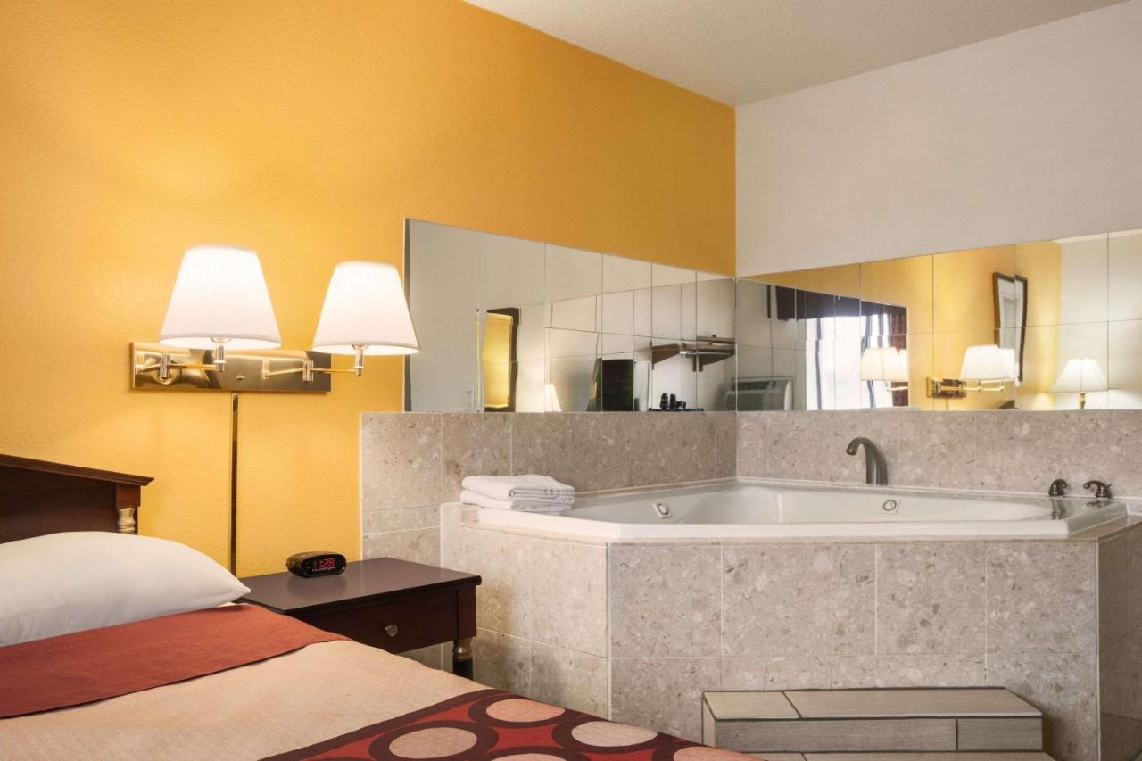 | Super 8 by Wyndham Brookville