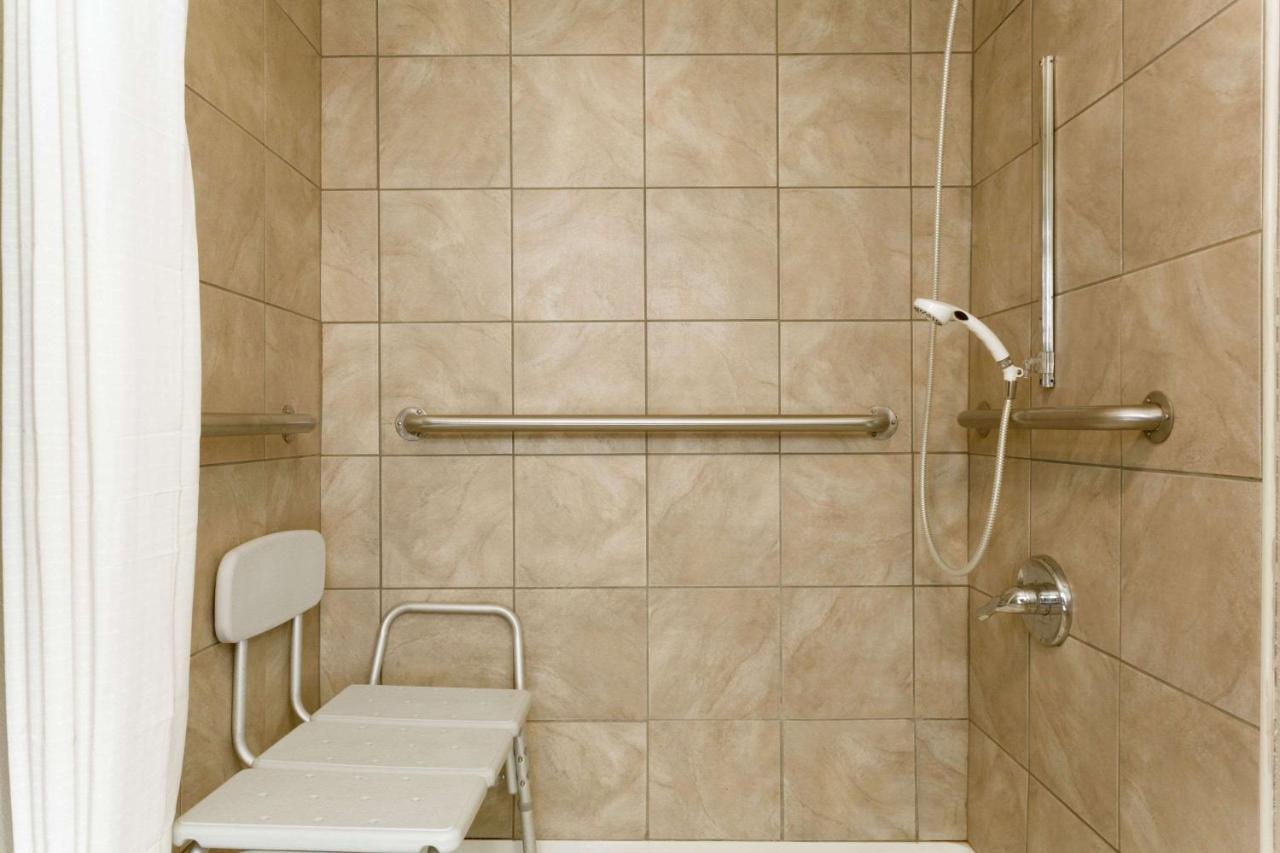 Queen Room with Two Queen Beds - Mobility Access/Non-Smoking at Super 8 by Wyndham Green River