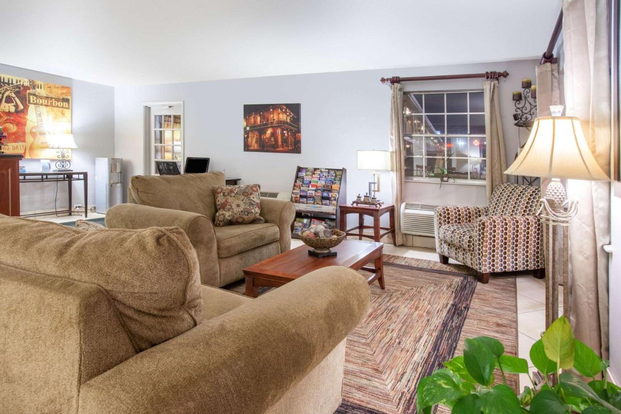  | Super 8 by Wyndham West Monroe