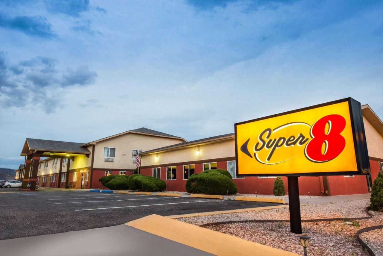 | Super 8 by Wyndham Grants