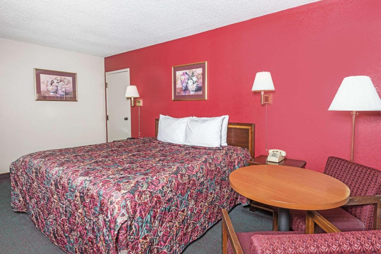 | Days Inn by Wyndham New Market