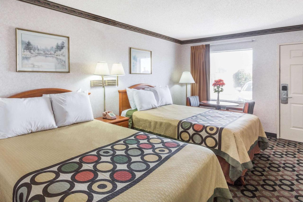  | Super 8 by Wyndham Ashburn
