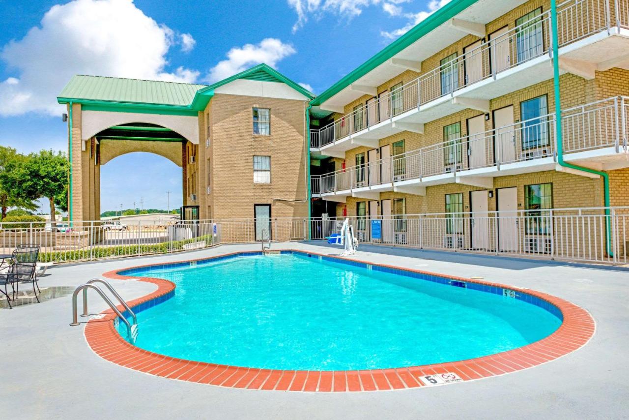  | Super 8 by Wyndham Lakeland