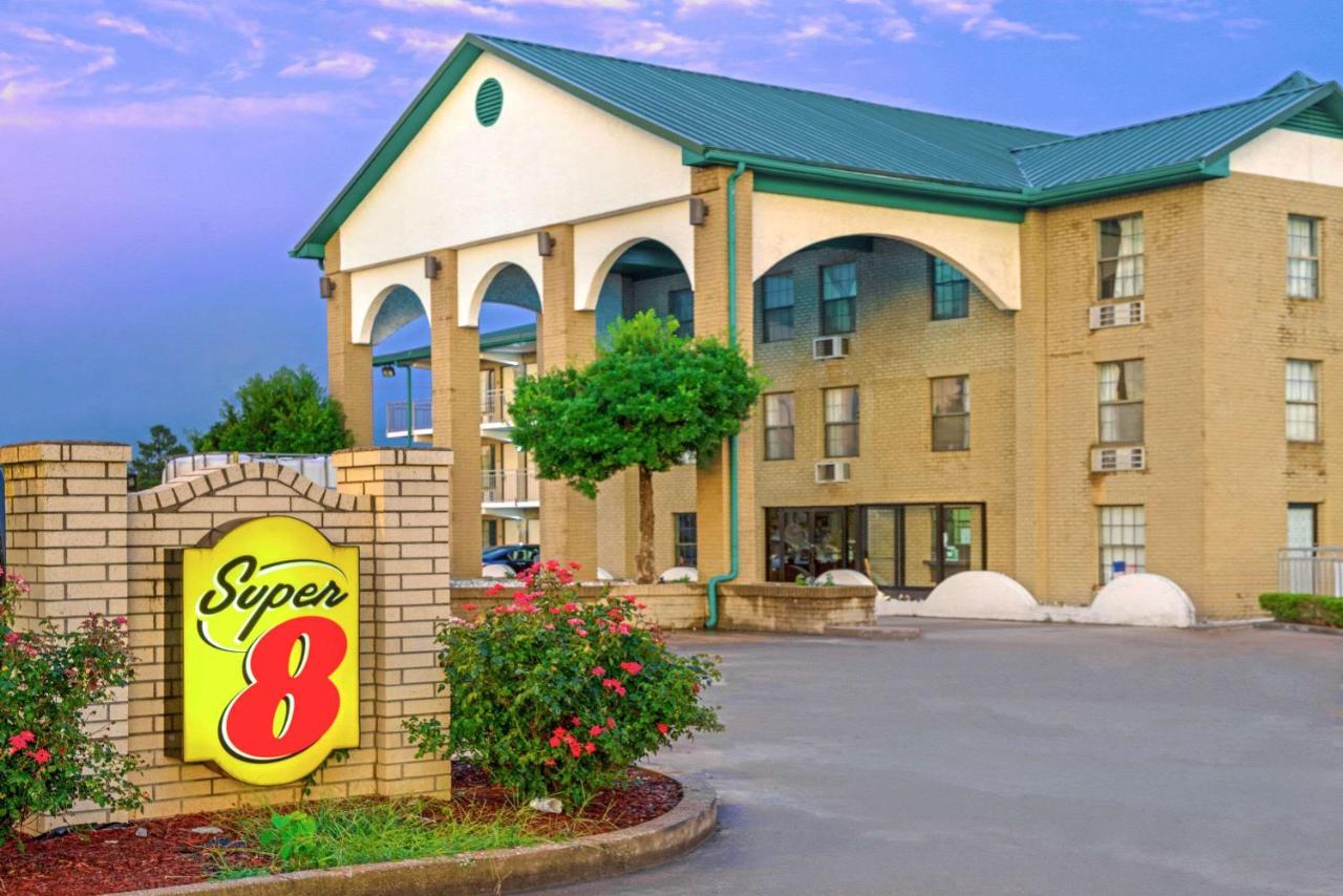 | Super 8 by Wyndham Lakeland