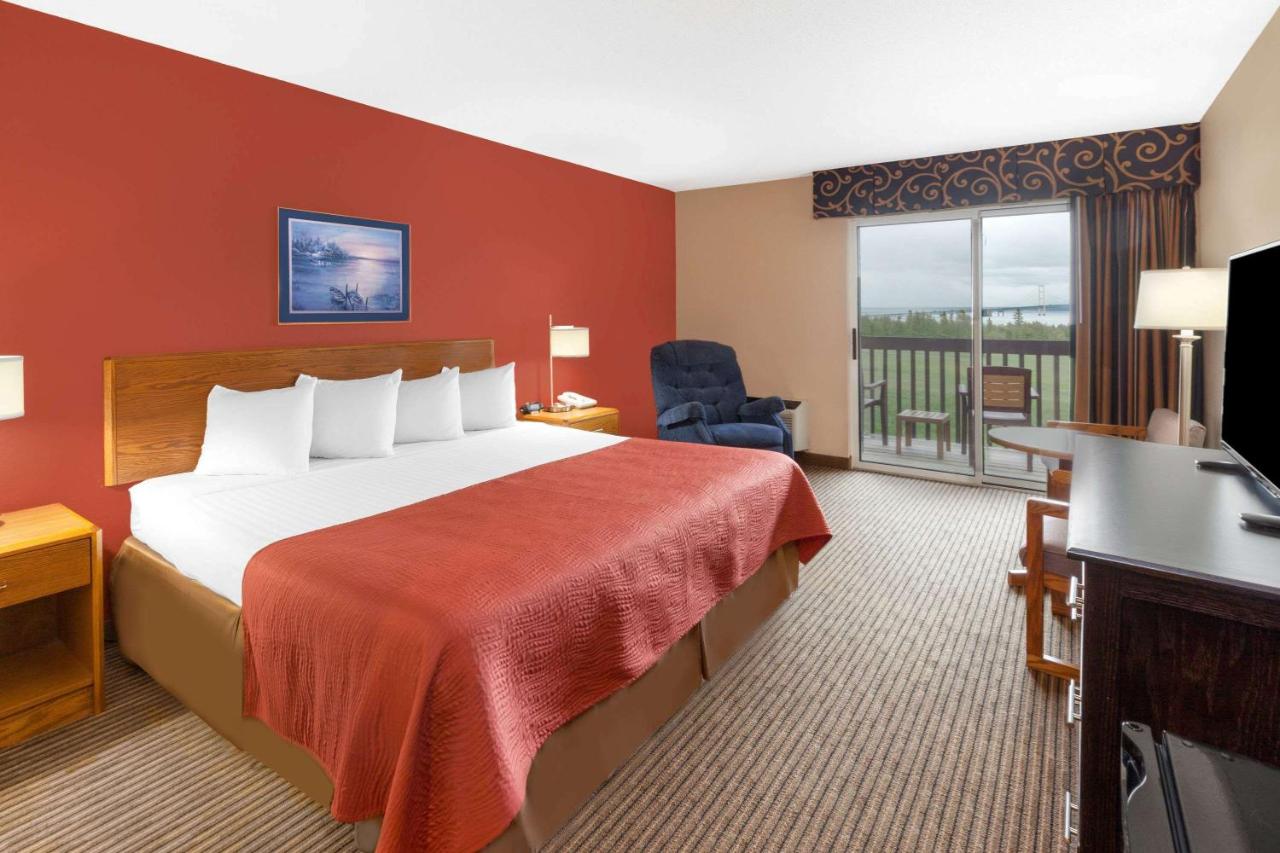  | Super 8 by Wyndham St. Ignace