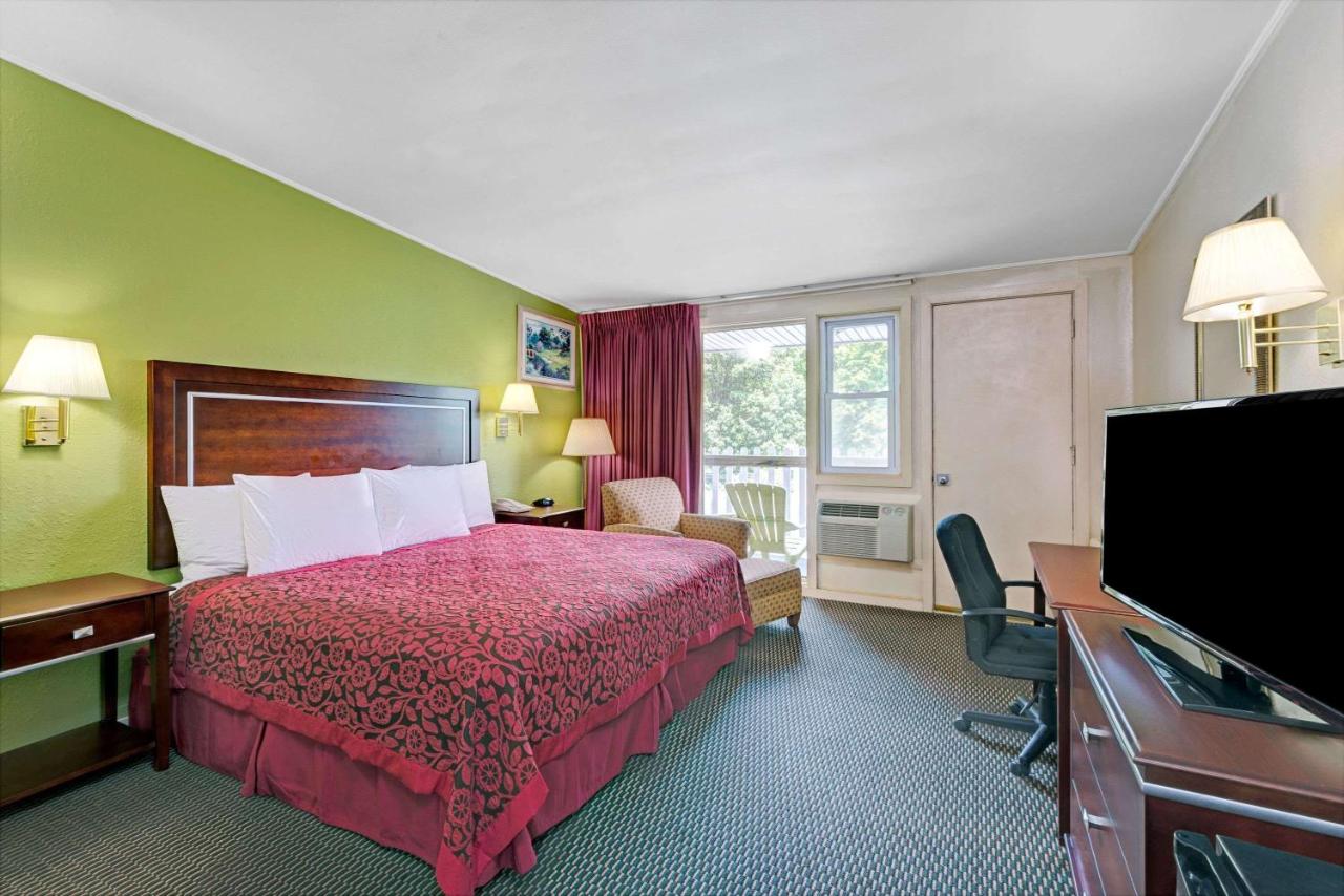 | Days Inn by Wyndham Kittery