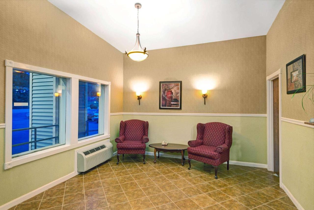 | Days Inn by Wyndham Kittery