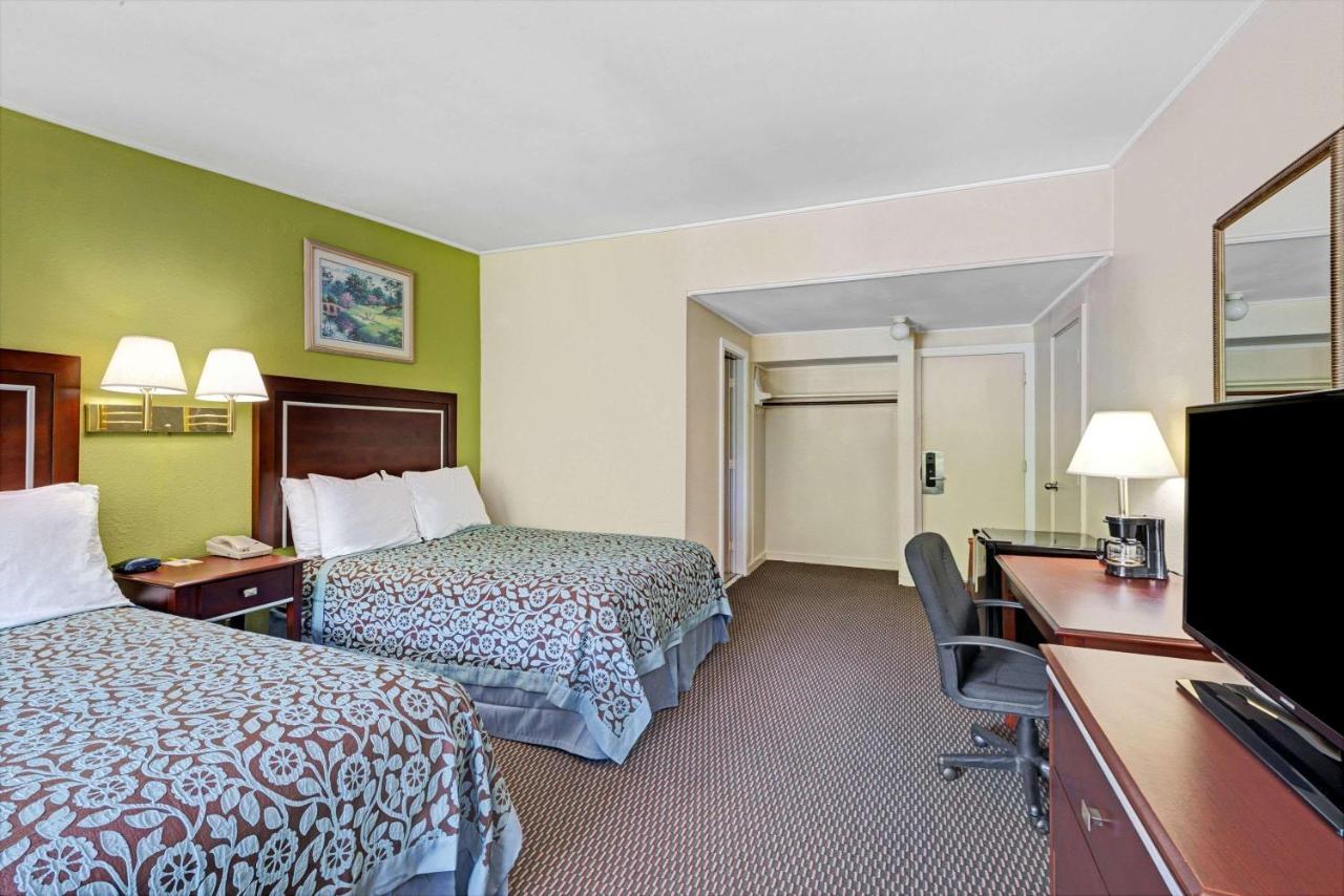 | Days Inn by Wyndham Kittery