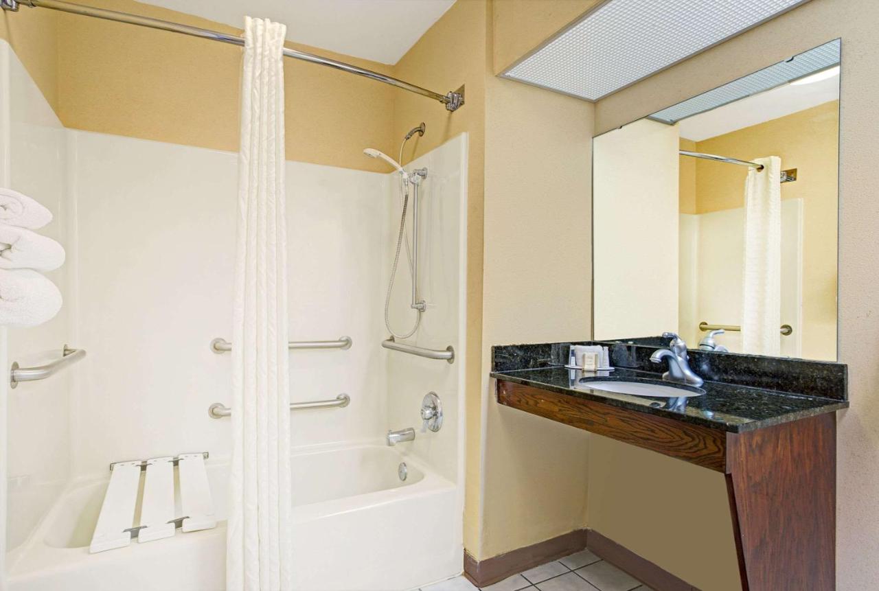 King Room - Mobility Access/Non-Smoking at Baymont by Wyndham Smithfield