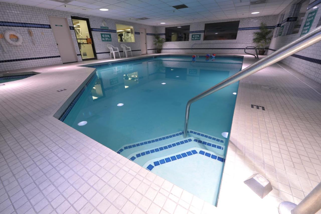 | Shilo Inn Suites Hotel - Nampa Suites