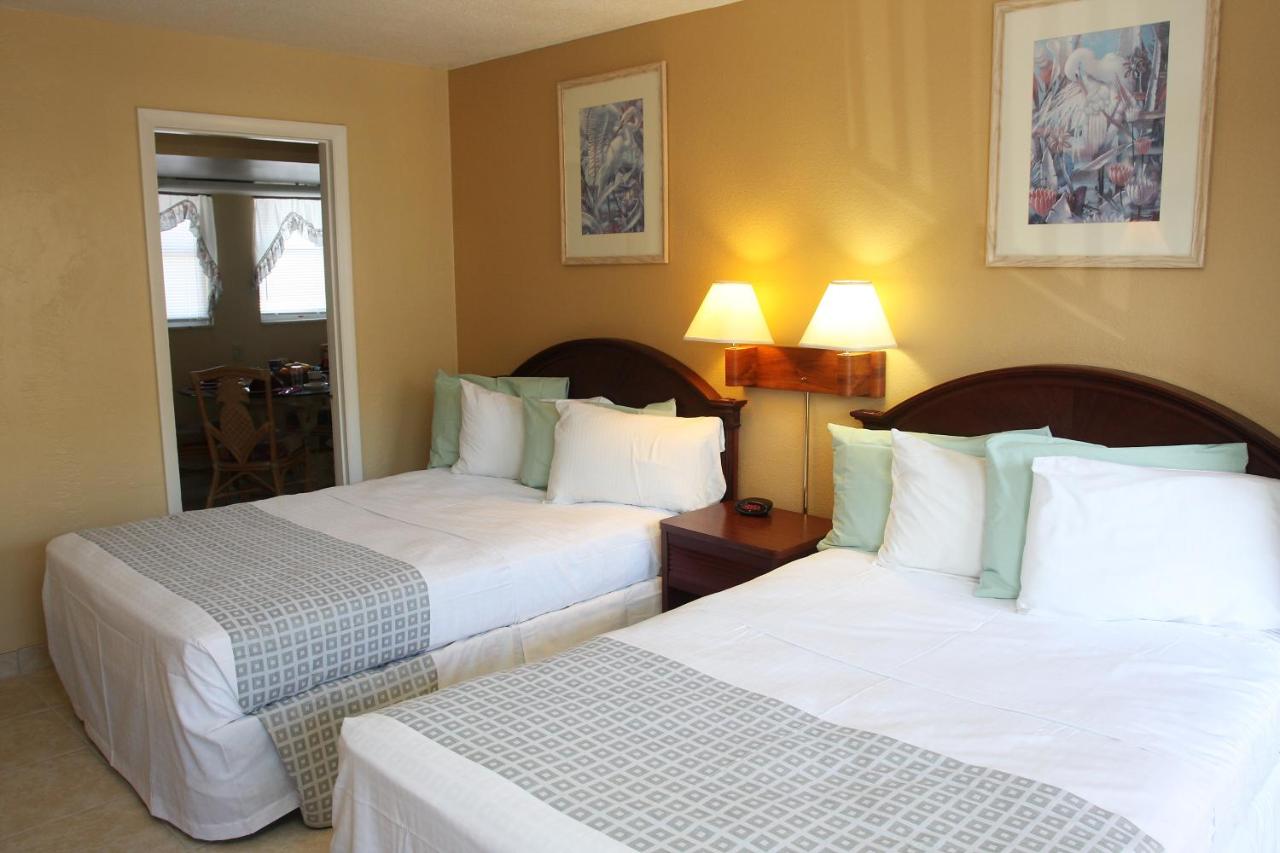 Standard Double Room with Kitchenette at Makai Beach Lodge