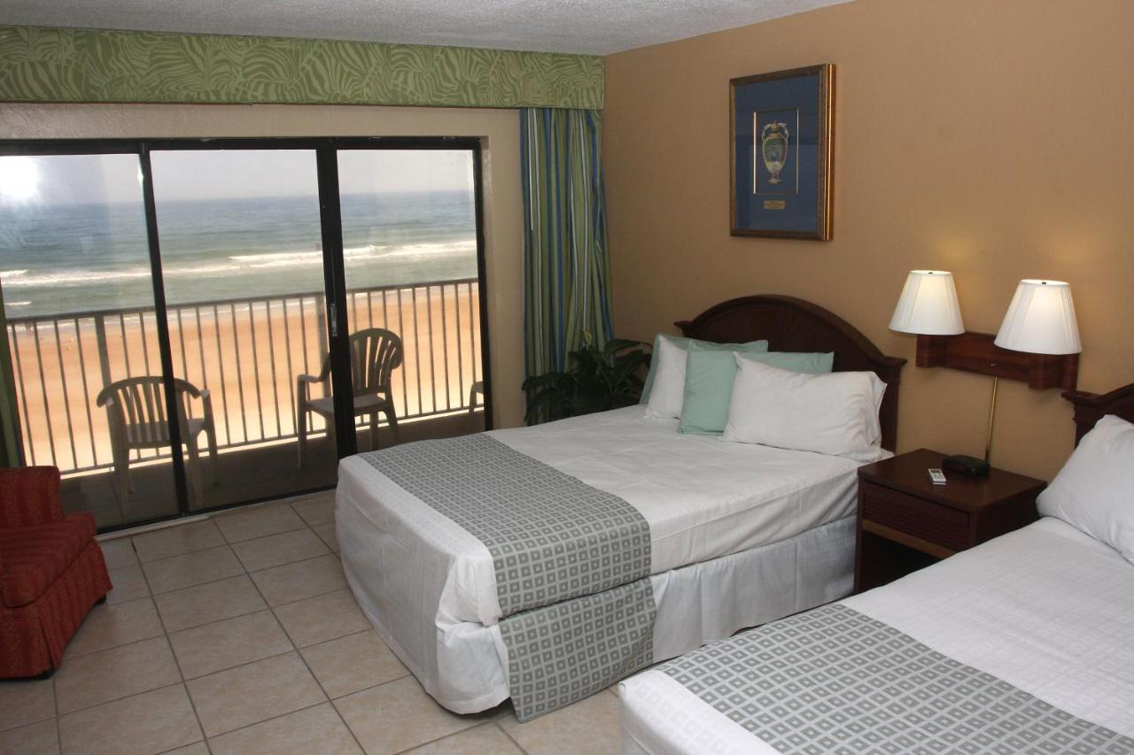 Double Room with Kitchenette and Ocean Front View at Makai Beach Lodge