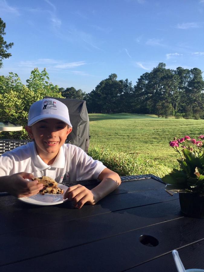 | The Inn at Houndslake