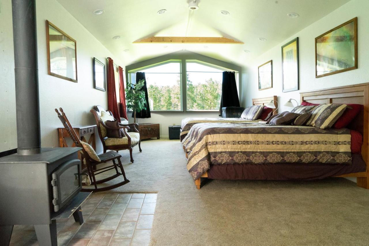 | Devils Tower Lodge