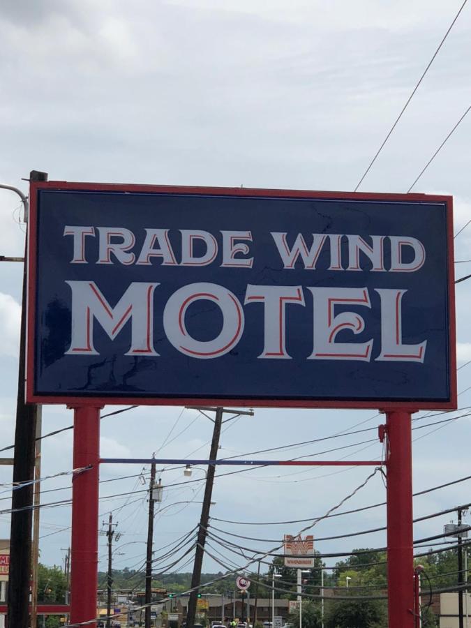  | Trade Wind Motel