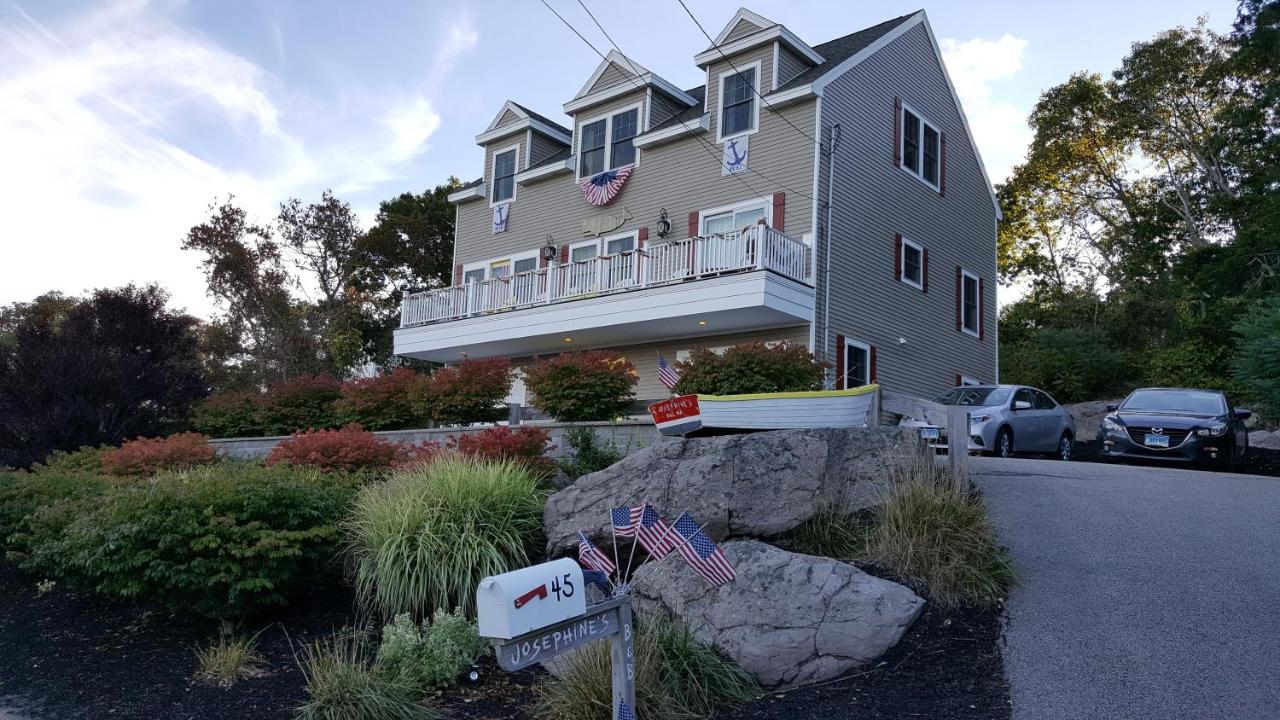 | Josephine's on the Bay Bed and Breakfast