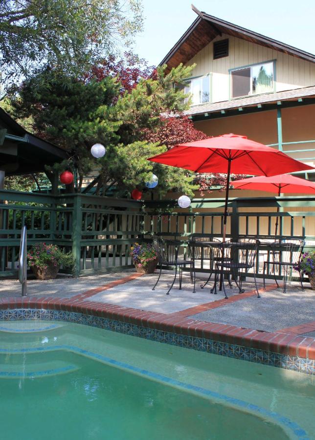 | Discovery Inn