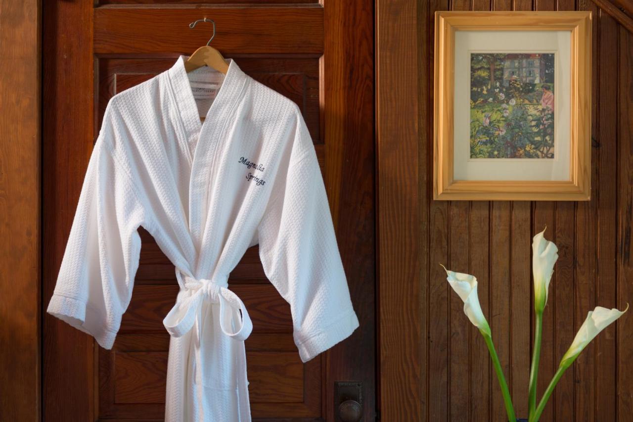 | Magnolia Springs Bed and Breakfast