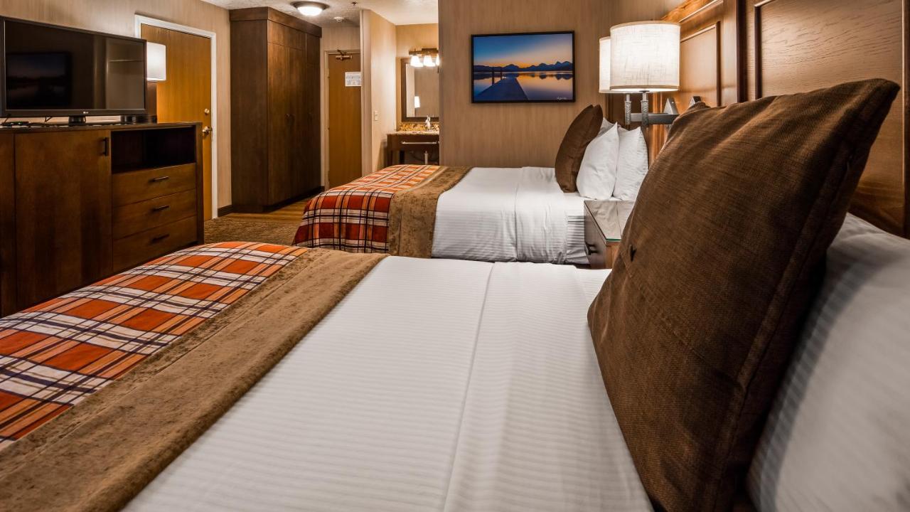 Queen Room with Two Queen Beds - Non-Smoking at Best Western Plus Flathead Lake Inn And Suites