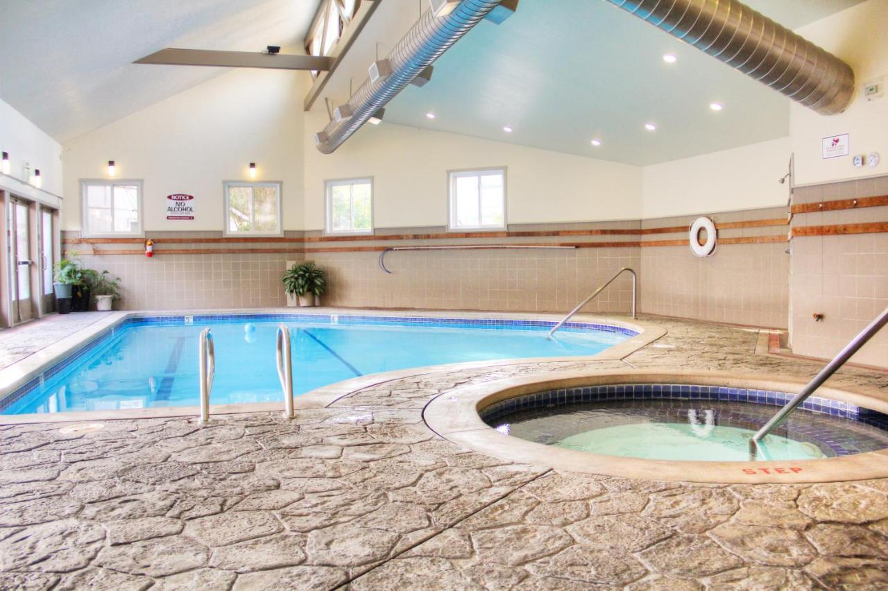 | Earthbox Inn & Spa