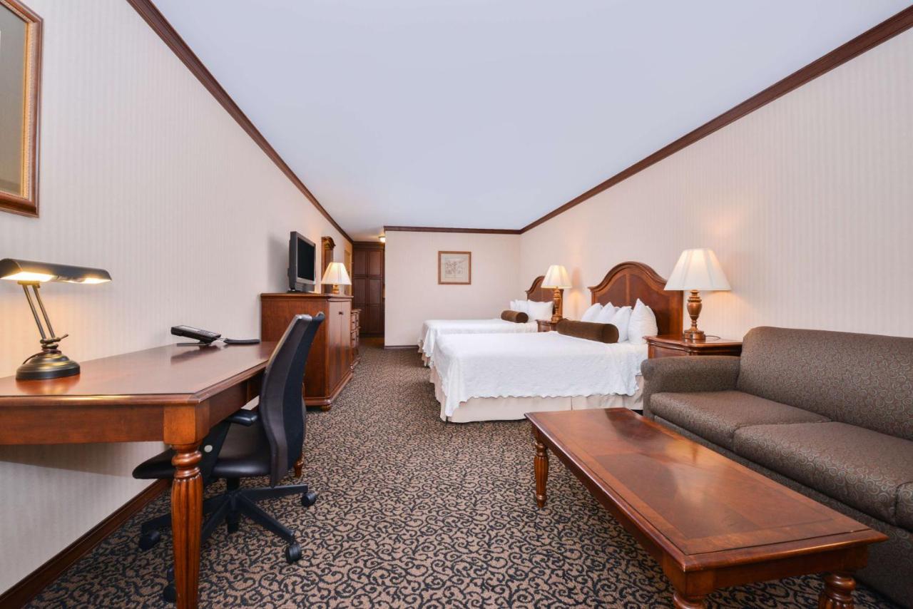  | Best Western Edgewater Resort