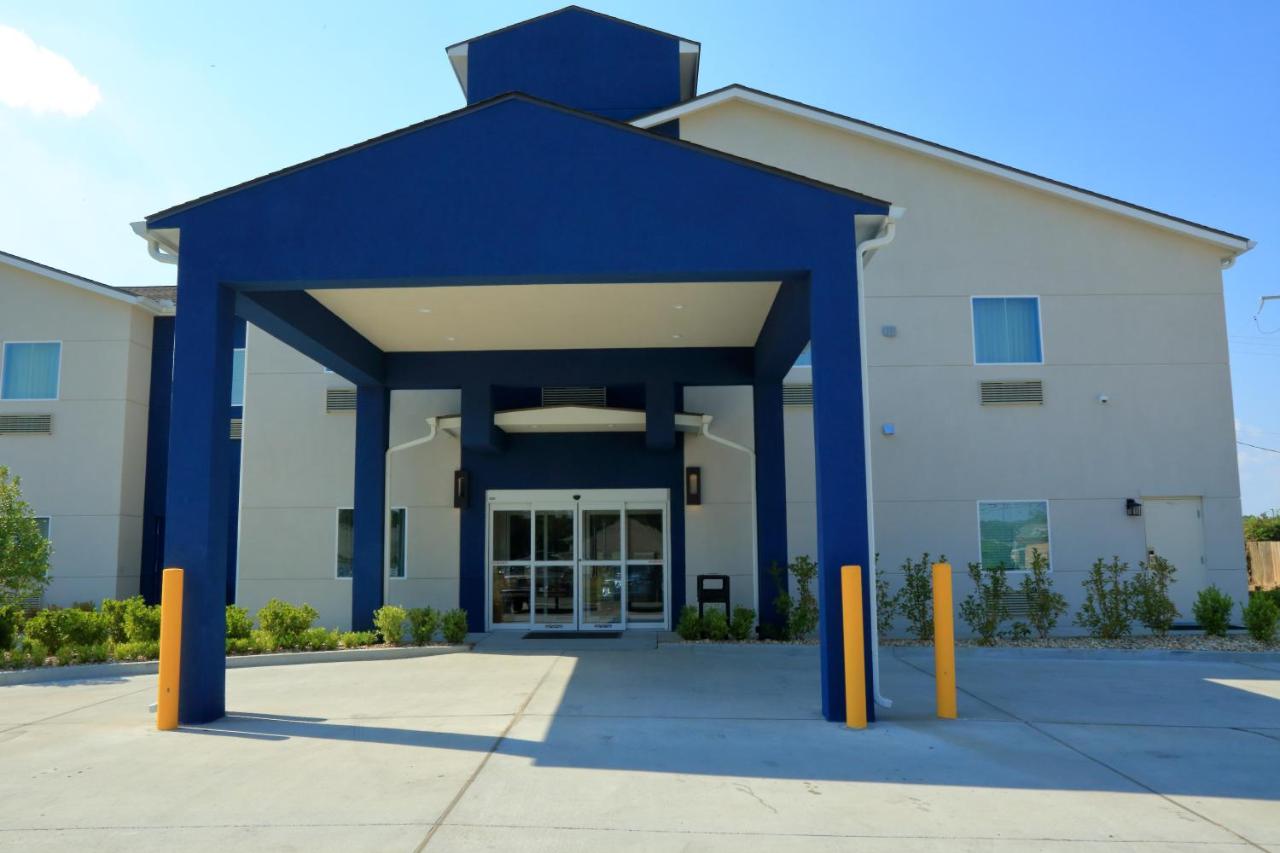 | Americas Best Value Inn & Suites-Prairieville