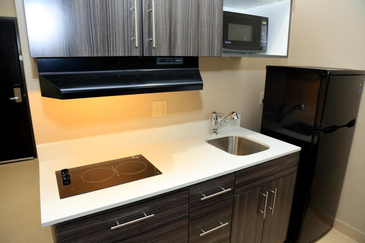 | Americas Best Value Inn & Suites-Prairieville