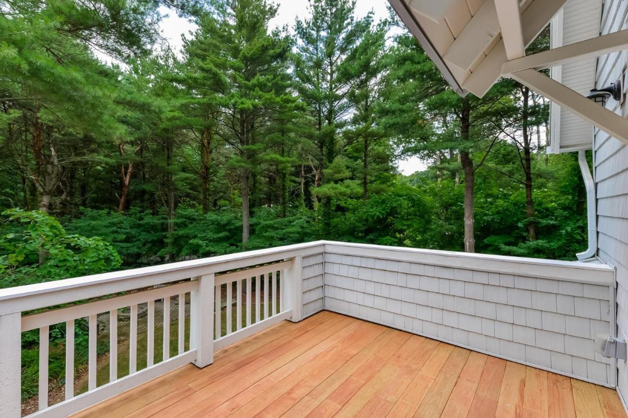 | Lake Trail Treehouse