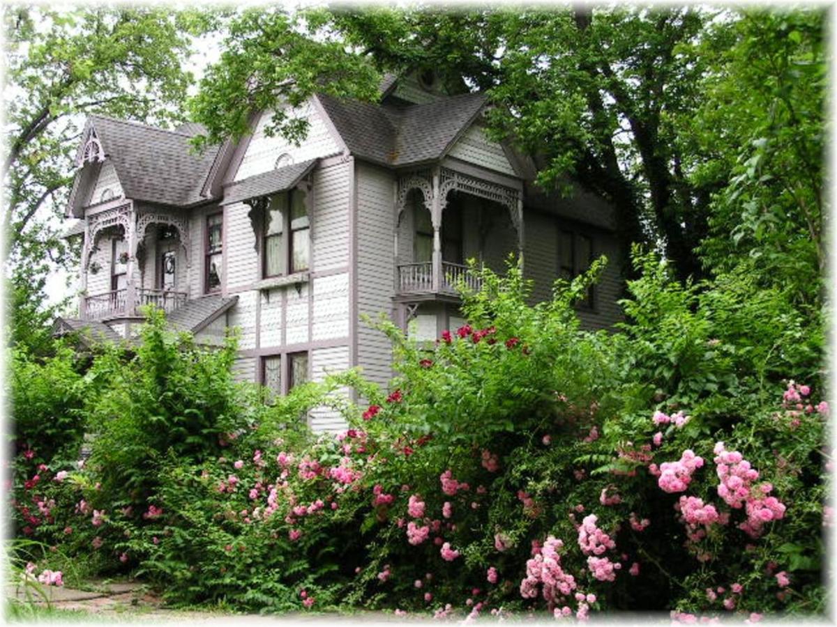  | Carleton House Bed and Breakfast