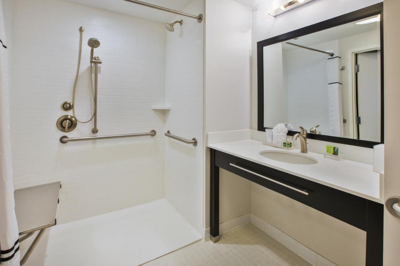 Queen Suite with Two Queen Beds - Disability Access at Best Western Plus Cranberry-Pittsburgh North