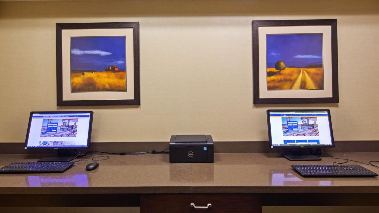 | Best Western Plus Dayton Hotel & Suites