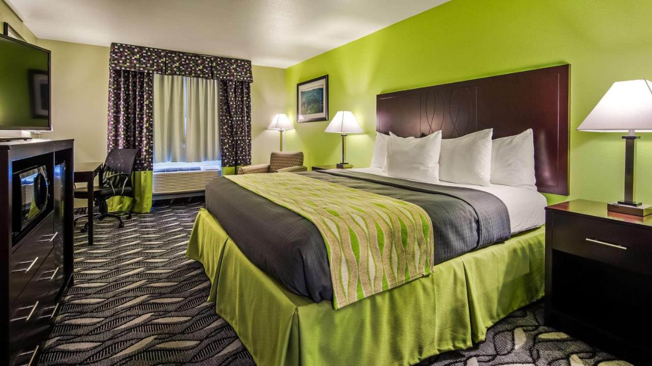 King Room at Best Western Mt.Vernon Inn