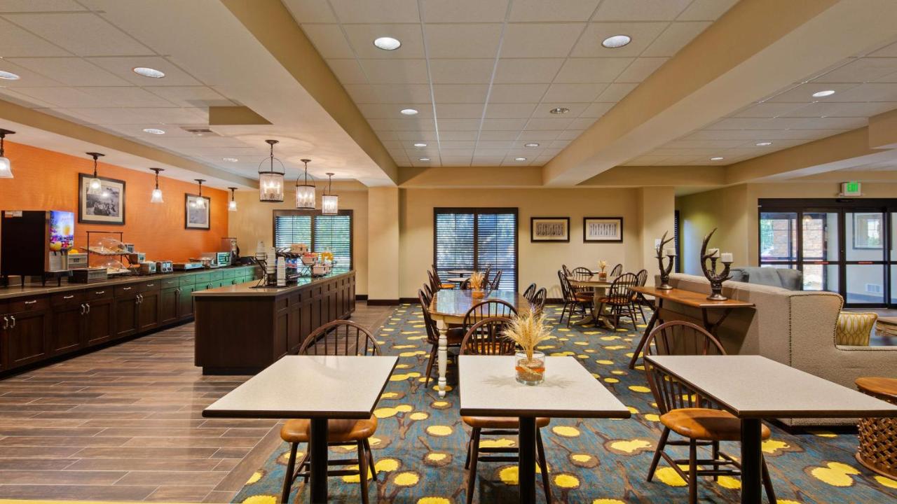 | Best Western Plus Dayton Hotel & Suites
