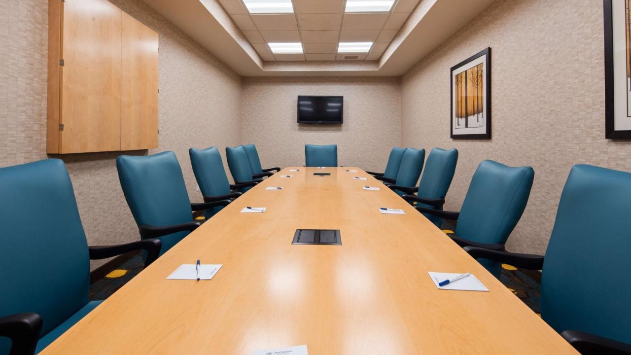 | Best Western Plus Dayton Hotel & Suites