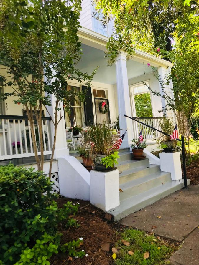  | Magnolia Cottage Bed and Breakfast