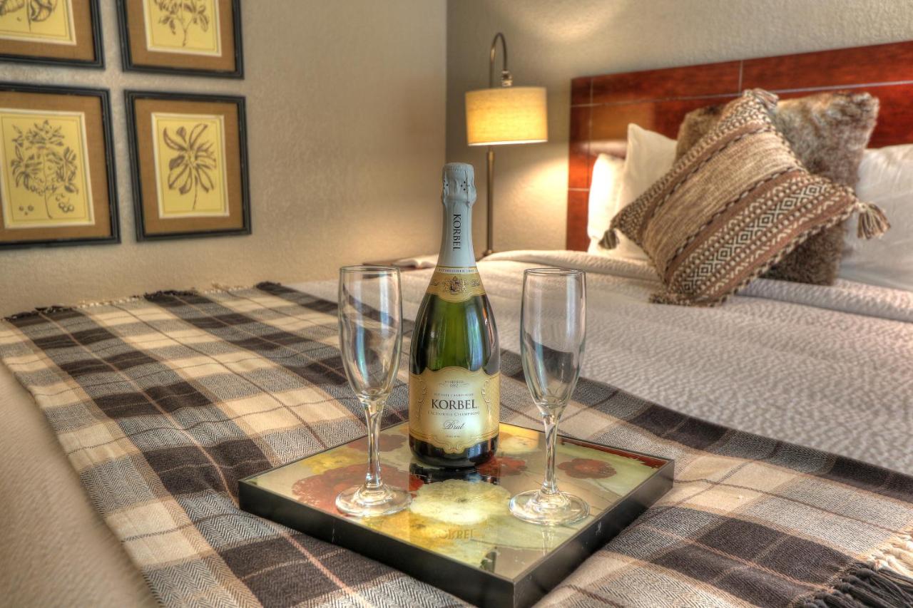 King Suite with Balcony at River Edge Inn