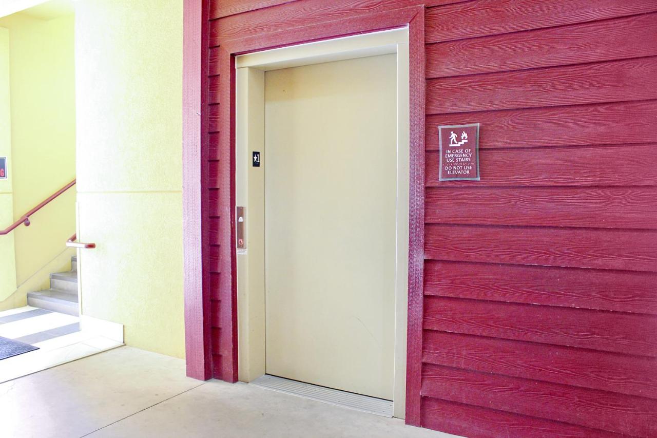 | Palacio Royale Houston NW at Beltway 8