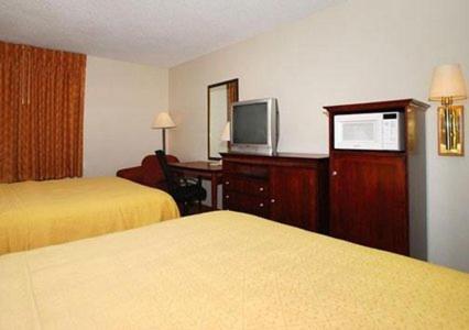 Queen Room with Two Queen Beds - Smoking at La Quinta Inn & Suites by Wyndham Miamisburg Dayton South