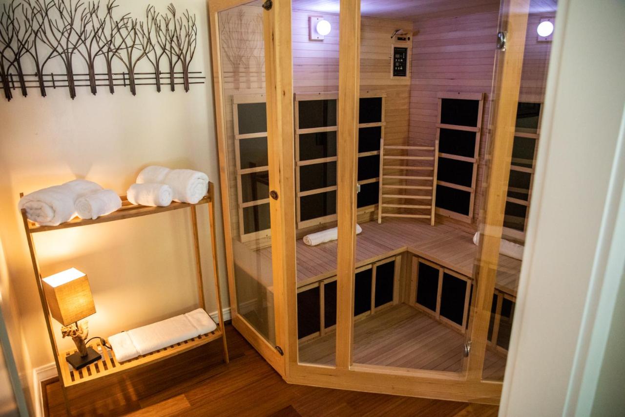 | The Woodstocker B&B