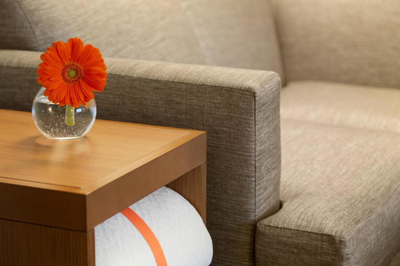 One-Bedroom Suite at Hyatt Place Niagara Falls