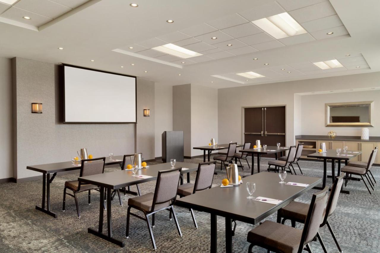 | Hyatt Place Niagara Falls