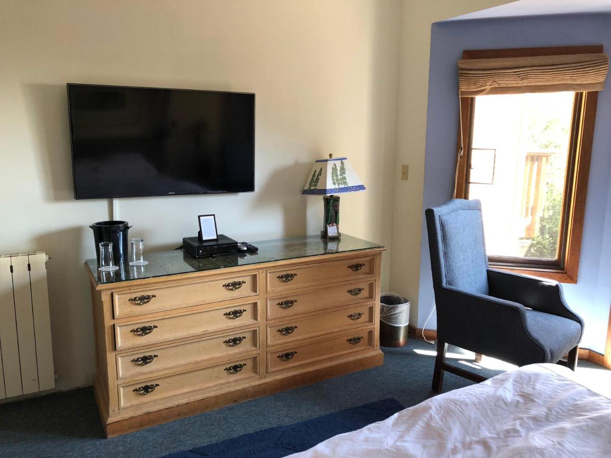 | Mountain Home Inn