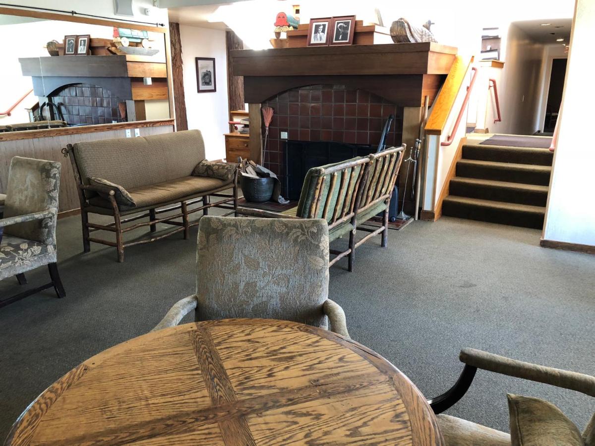| Mountain Home Inn