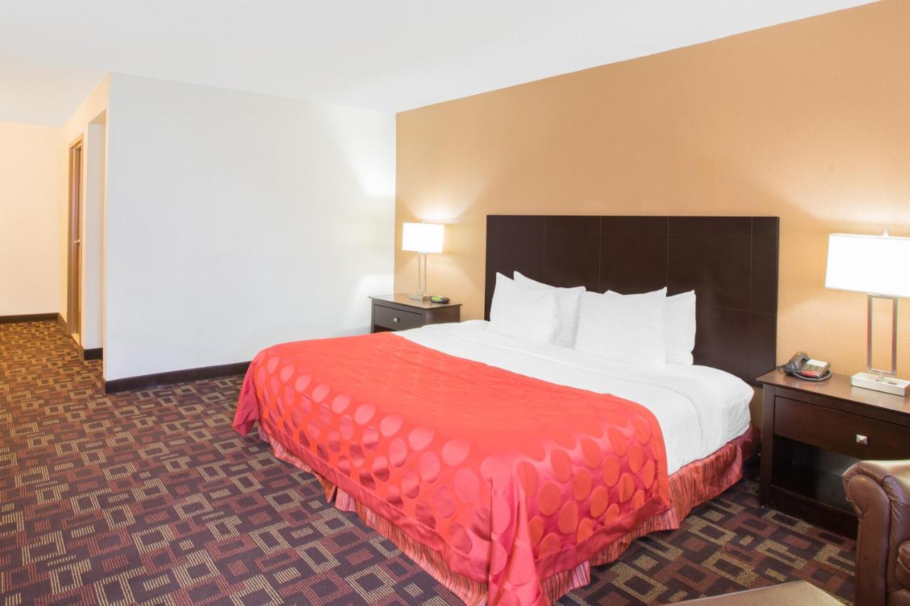 King Room - Mobility Access/Non-Smoking at Ramada by Wyndham Tulsa