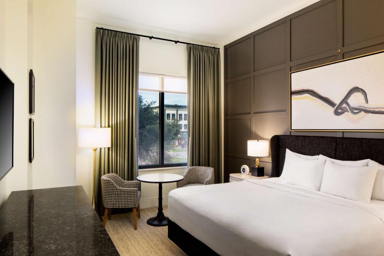 King Room at ANDAZ SAVANNAH, BY HYATT