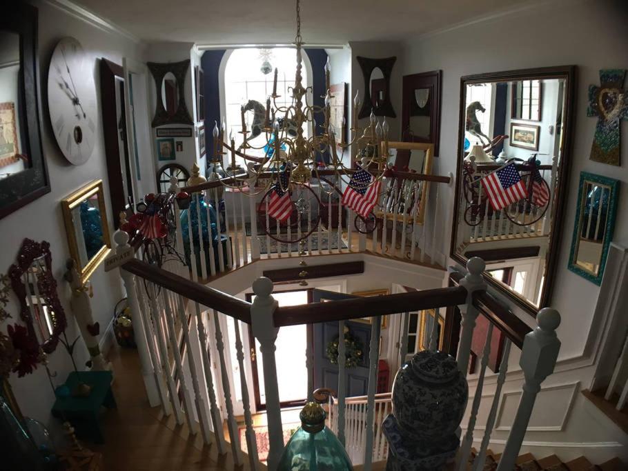 | Inn 38 Oak Bluff Circle