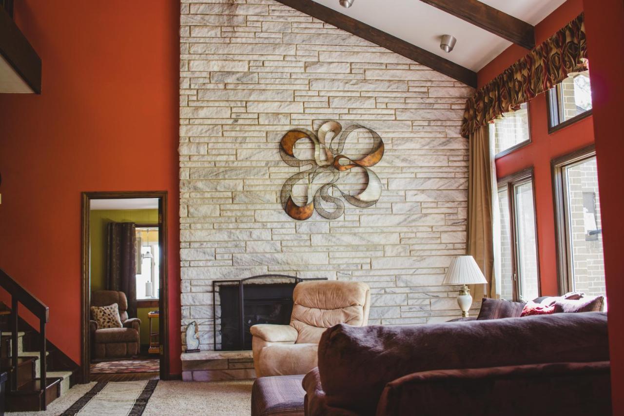| Shane Acres Country Inn